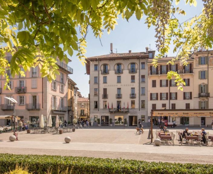 ALBERGO FIRENZE 3* - elegants atvaļinājums Komo vēsturiskajā sirdī!