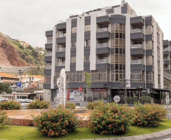 Taupios atostogos Madeiroje, 3* FLAG HOTEL MADEIRA BRAVAMAR viešbutyje!