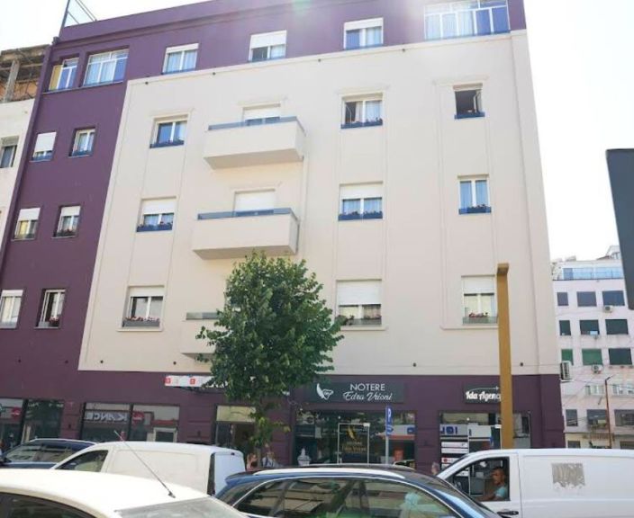 Reis Albaaniasse, vali peatumiseks 4* hotell AQUILA D HOTEL!