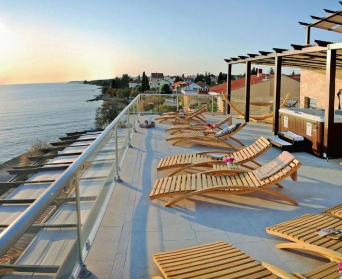 Avasta Horvaatiat, peatu Zadaris 3* hotellis HOTEL DELFIN!