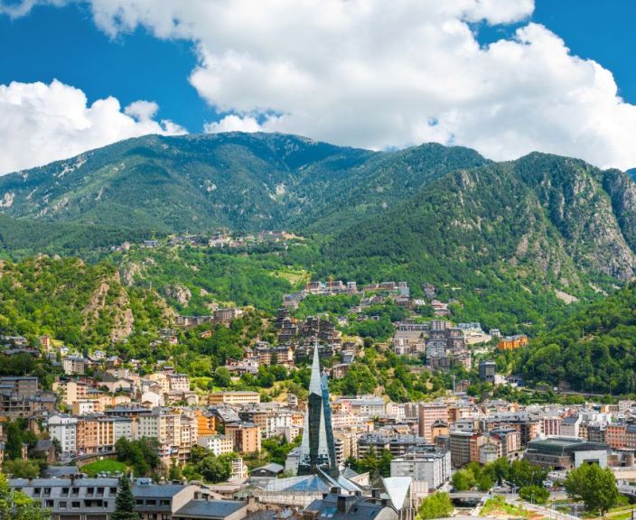 Patirkite Andorą iš arti ir ilsėkitės jaukiame 4* HOTEL EUREKA viešbutyje!