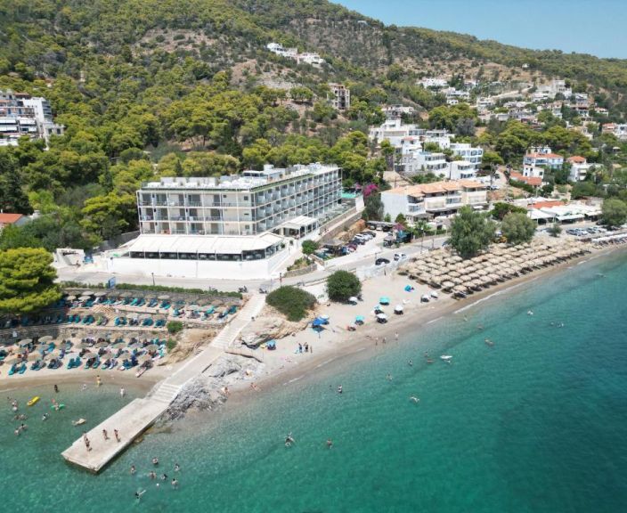 Atraskite užburiančią Poros salą ir ilsėkitės 4* NEW AEGLI RESORT viešbutyje!