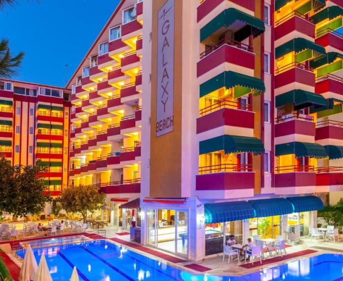 Izbaudiet brīvdienas Alanjas 4-zvaigžņu viesnīcā GALAXY BEACH!