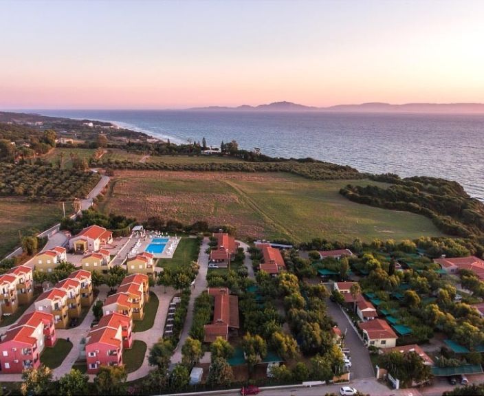 Atostogos Peloponese 3* viešbutyje FOURNIA BEACH