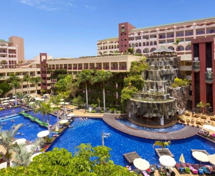 Avasta põneva loodusega Tenerife ja peatu 4* hotellis BEST JACARANDA!