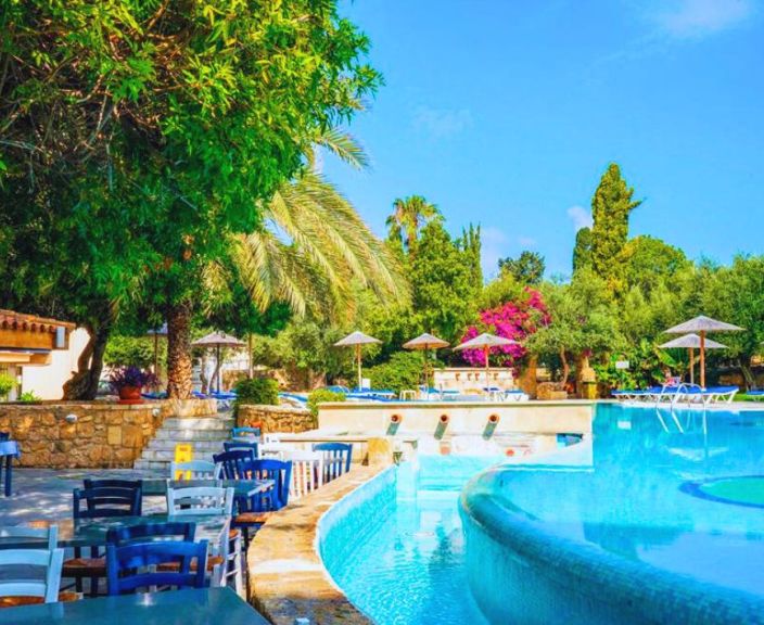Atraskite Kiprą poilsiaudami 3* BASILICA HOLIDAY RESORT viešbutyje, Pafose!